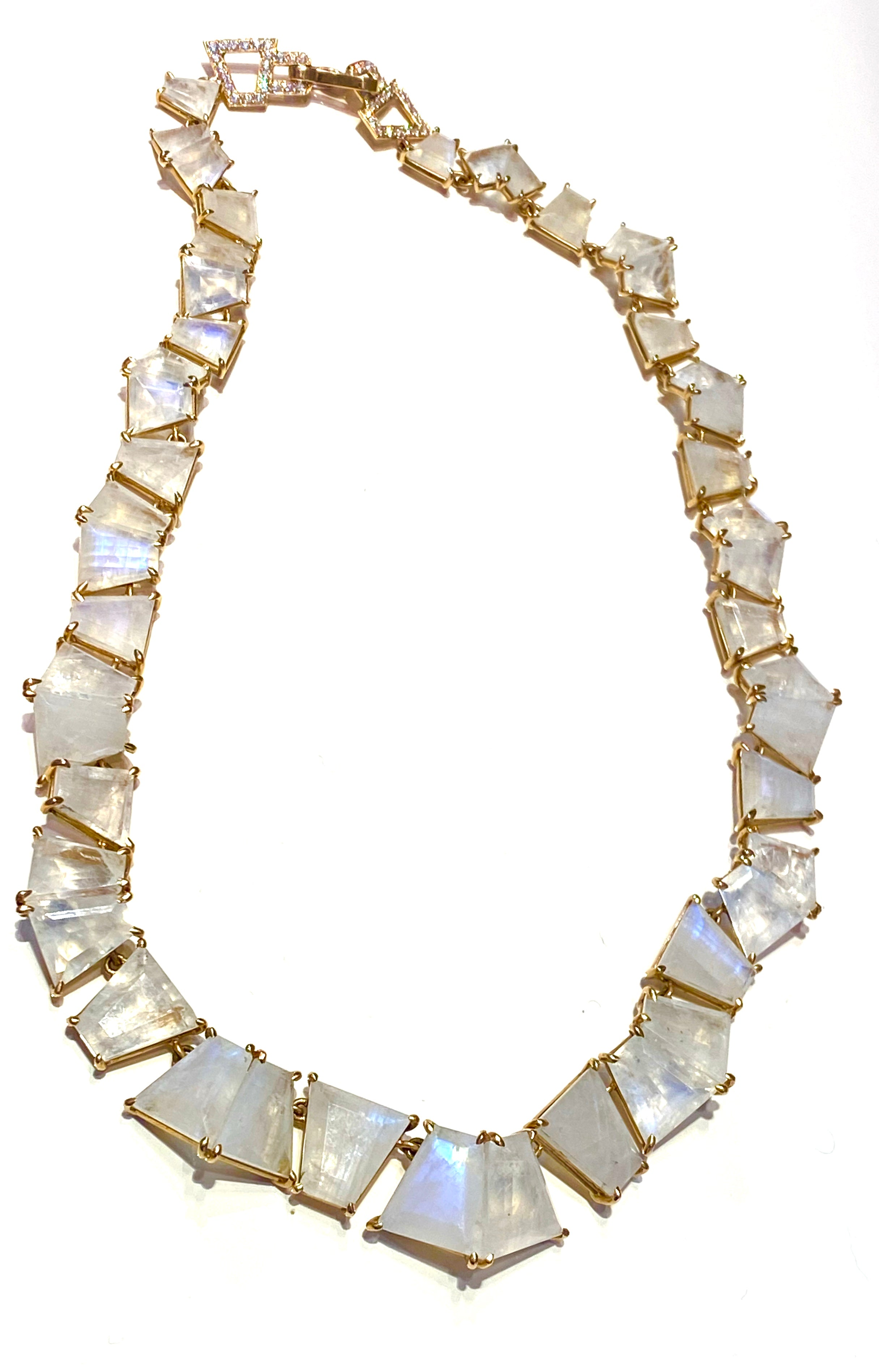 Pleated Rivière Necklace - Rainbow Moonstone