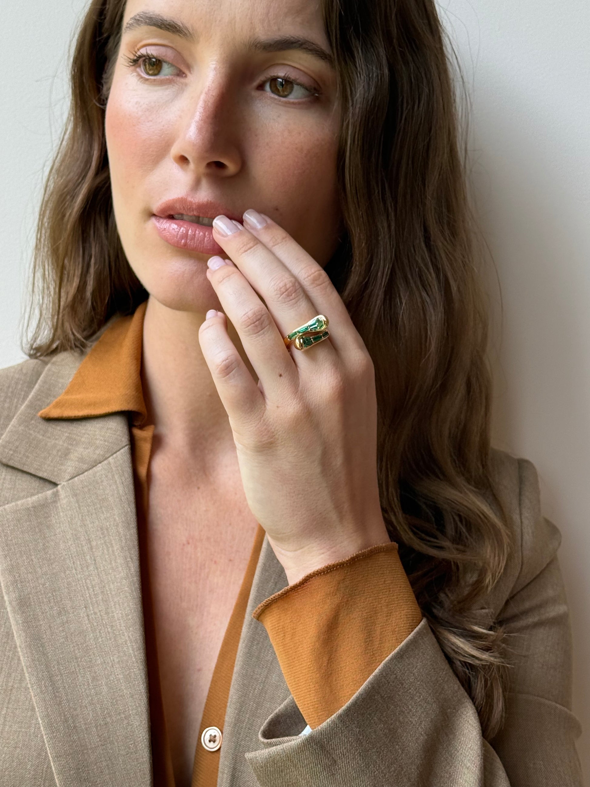 Double Lifting Baton Ring - Emerald