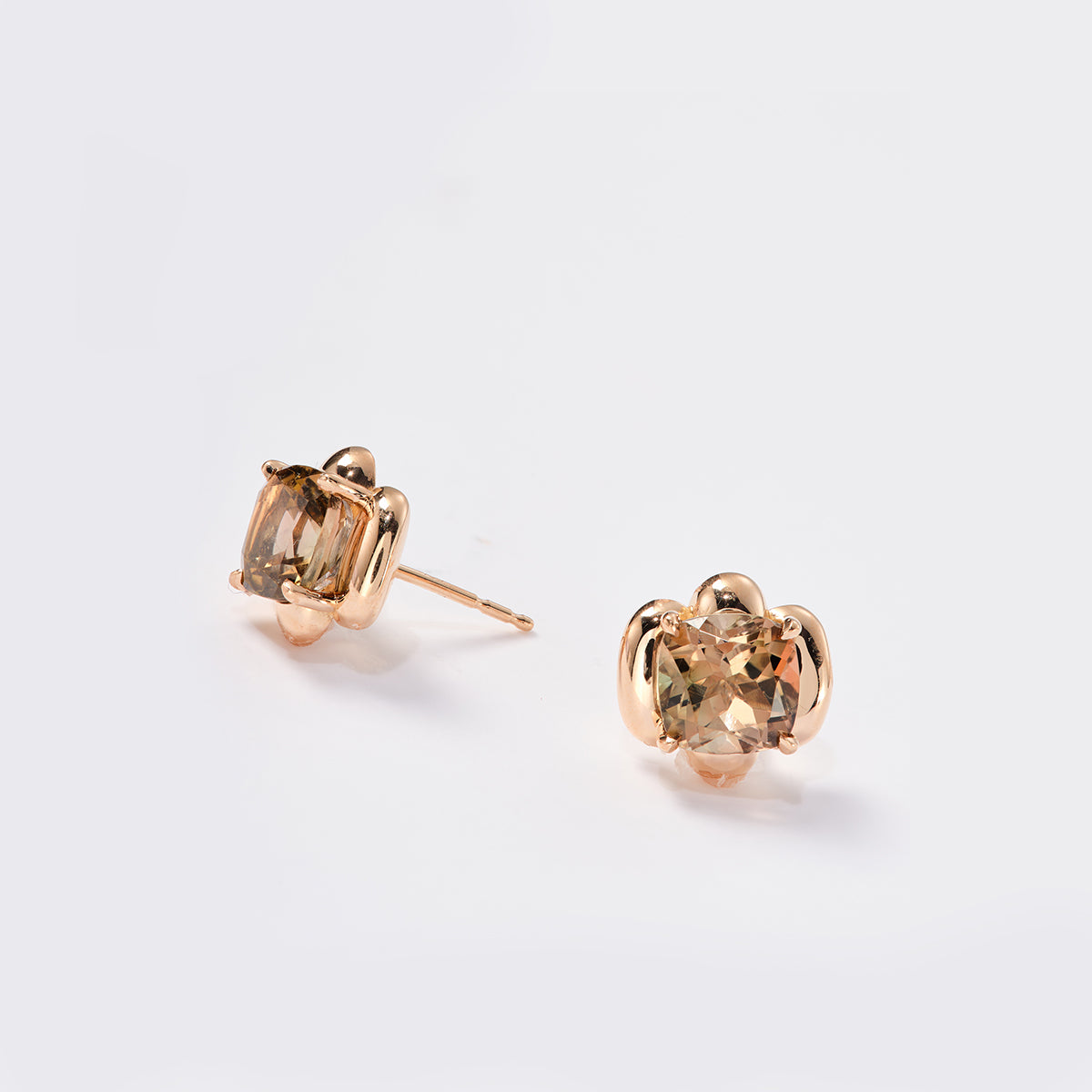 Cloud Stone Stud Earrings - Champagne Tourmaline