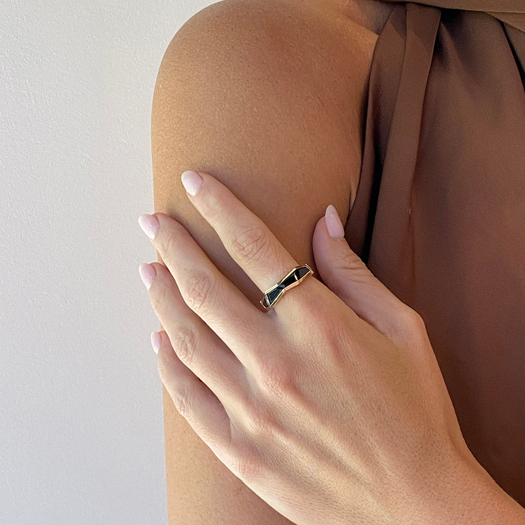Origami Chapeau Ring - Black Spinel