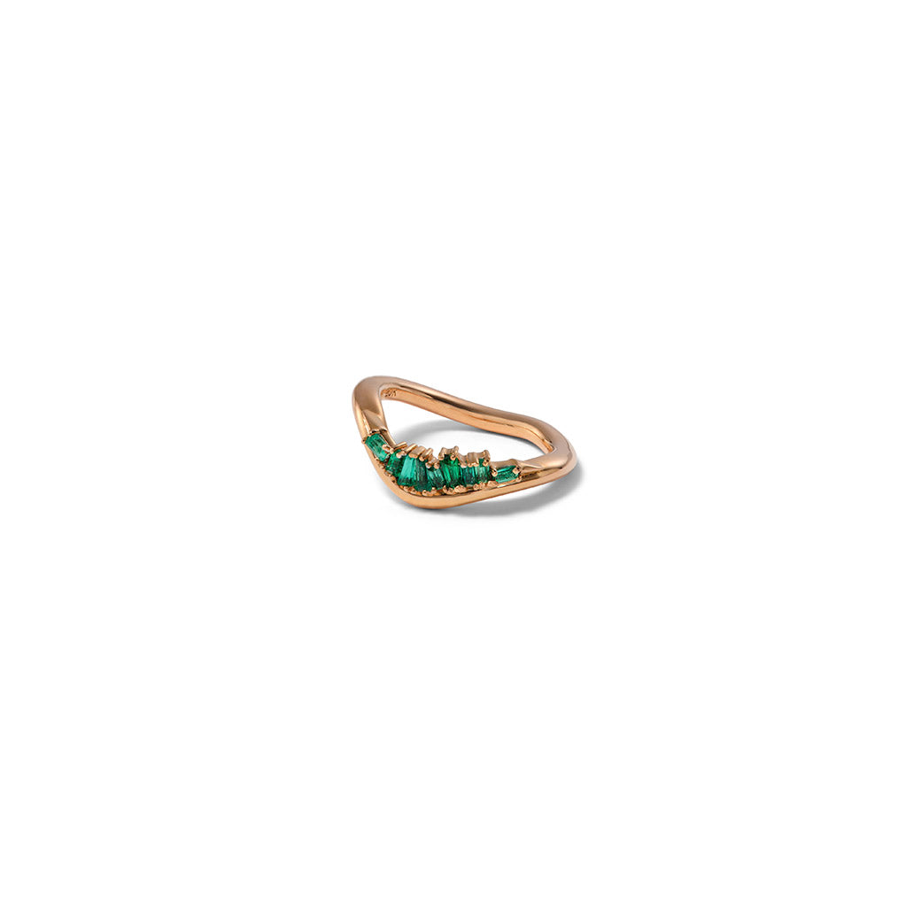 Swoop Side Ruched Ring - Emerald