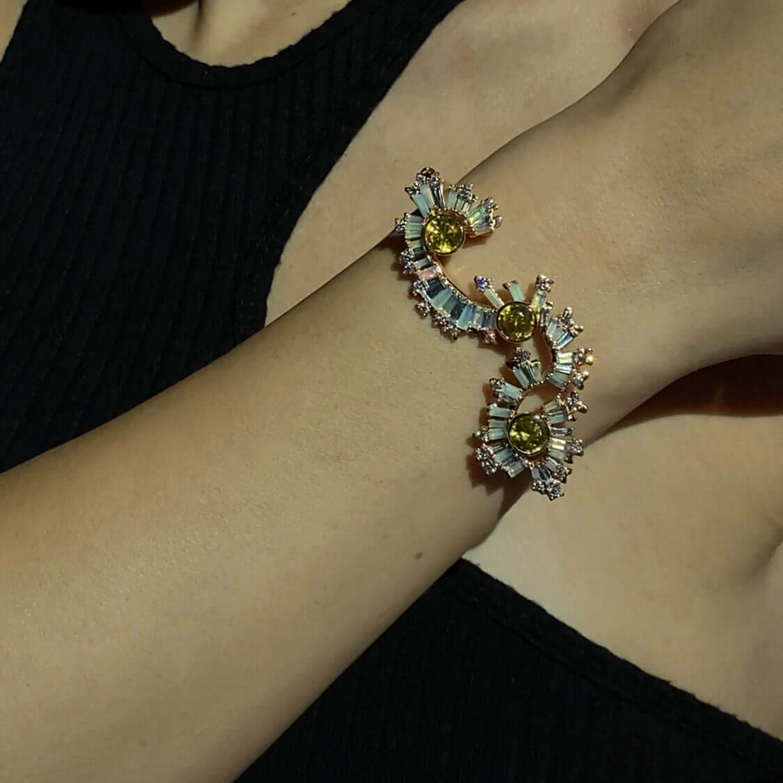 Triple Stone Fray Cuff - Aquamarine