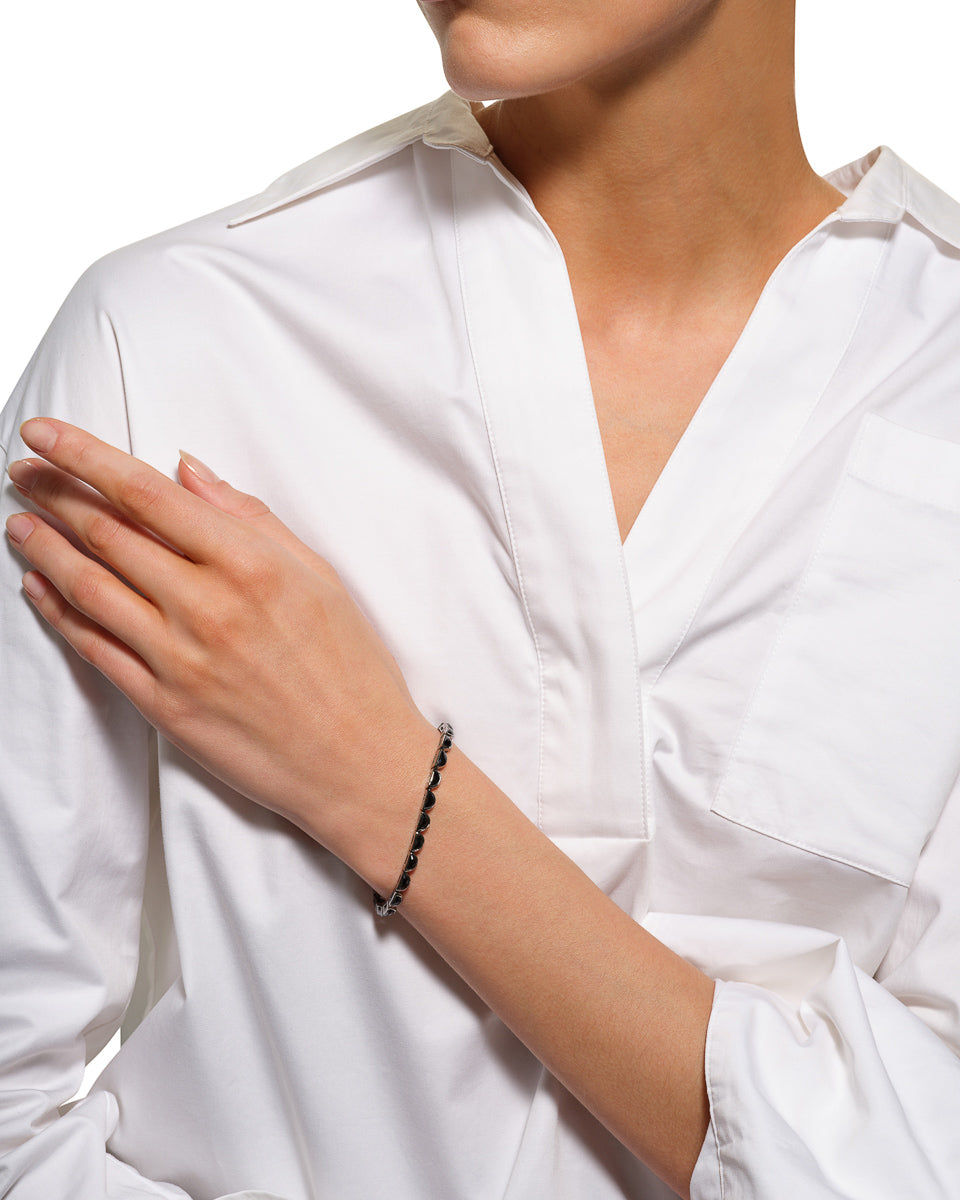 Small Scallop Tennis Bracelet - Black Spinel