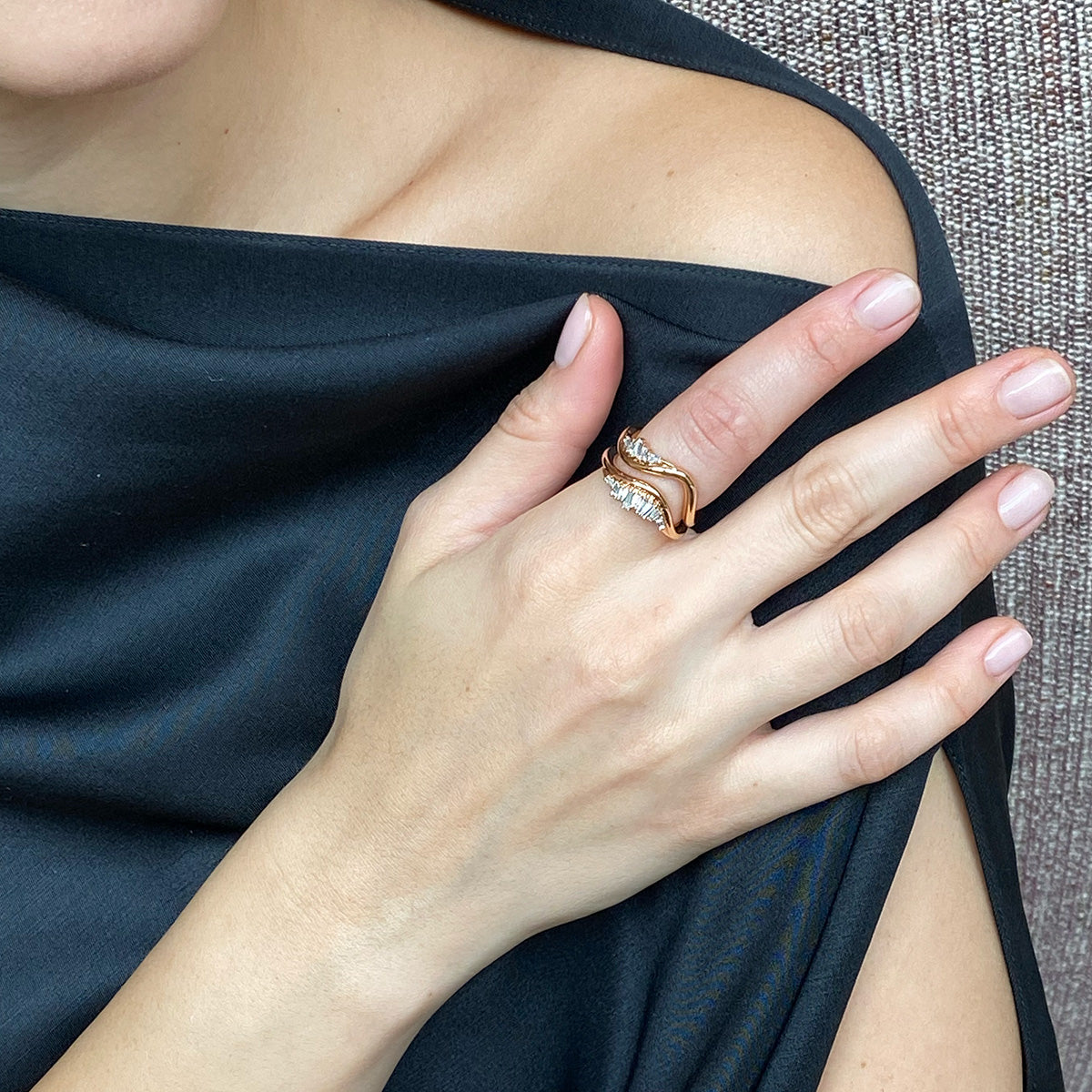 Swoop Side Ruched Ring - Diamond